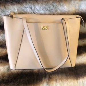 Michael Kors medium size tote